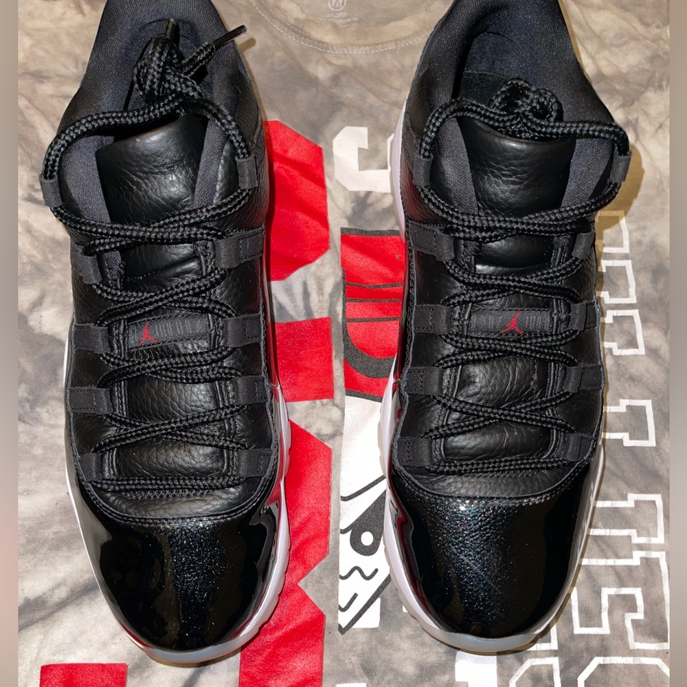 Air Jordan 11 Retro Low 72-10 2022